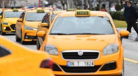 Ticari araç sürücülerinin yaş şartında süre uzatıldı!