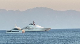 Lüks mega yatlar Muğla koylarına demirledi