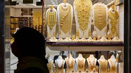 Ons altın bu hafta yüzde 4,78 değer kazandı