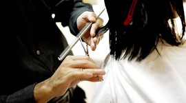 Kuaför salonunda 13 kadın zehirlendi! Hastanelere sevk edildiler