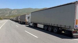 Sınırda 10 kilometrelik TIR kuyruğu