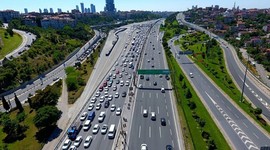 TEM Otoyolu İstanbul yönü sağ şerit geçici olarak trafiğe kapatılacak
