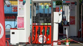 Benzine zam göründü: Yeni tarife belli oldu!