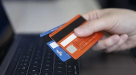 Kredi kartlarına yeni yıl düzenlemesi: Borç üst sınır 30 bin TL'ye çıkarıldı, faizler azaldı