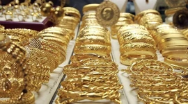 Altın 5 bin dolar sınırında: Yatırımcılara uyarı!