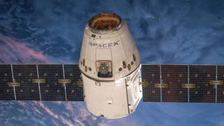 SpaceX, uzayda veri merkezi kuracak