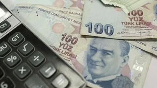 Emeklilere PTT'den 14 bin liralık nakit destek