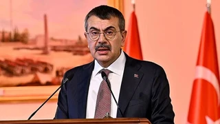 Eğitim süresi kısaltılacak mı? MEB Bakanı Yusuf Tekin canlı yayında net konuştu