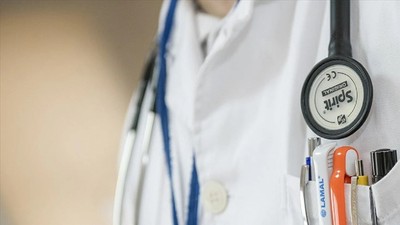 Yeni düzenlemeye gidiliyor: Doktorlara Bağ-Kur’dan çıkış ve erken emeklilik yolu açıldı