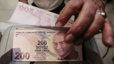 Milyonlar görüşmelerin sonlanmasını bekliyor: Memur ve emeklinin zam pazarlığında Merkez Bankası düğümü!