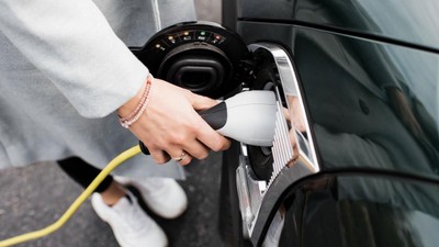 13 elektrikli otomobilin daha fiyatı düştü