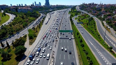TEM Otoyolu İstanbul yönü sağ şerit geçici olarak trafiğe kapatılacak