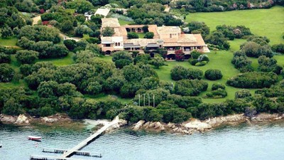 7 yüzme havuzu, 126 odası var!