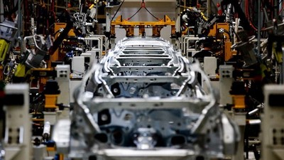 Dev otomotiv firmasına göçmen operasyonu!