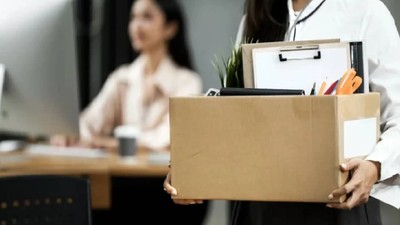 Telekom devi duyurdu: 15 bin kişi işten çıkartılacak!