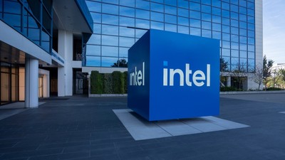 Intel, Trump'ın danışmanını yönetici olarak atadı