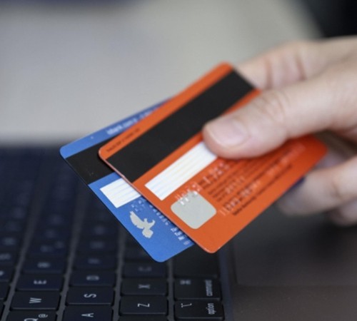 Kredi kartlarına yeni yıl düzenlemesi: Borç üst sınır 30 bin TL'ye çıkarıldı, faizler azaldı