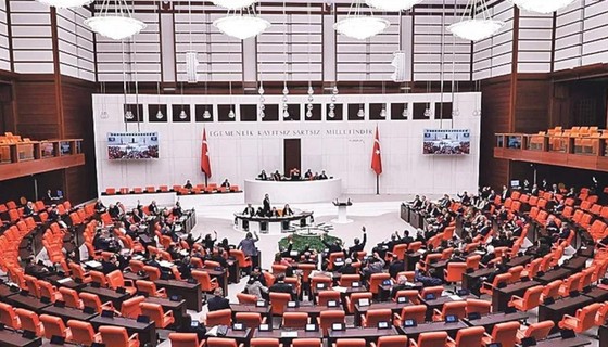 Düzenleme Meclis'e sunuldu: Birden fazla maaş alma dönemi bitiyor