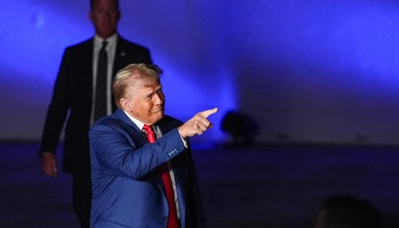 Trump silah ihracatında kuralları esnetecek: ABD'li savunma devleri için altın çağ başlıyor