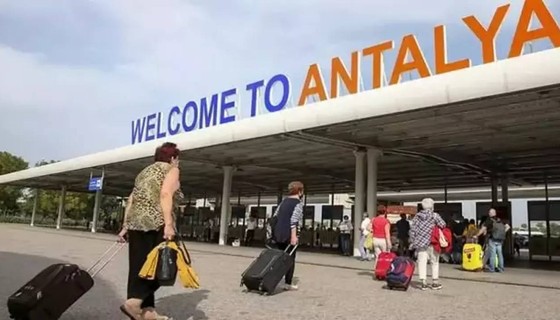 Antalya turizmi 3 milyonu geçti
