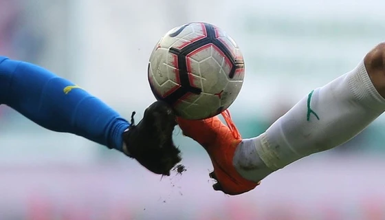 Dört büyükler sezona zararla başladı!