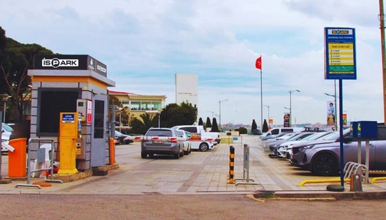 12 saatlik otopark ücreti 550 TL'ye yükseldi