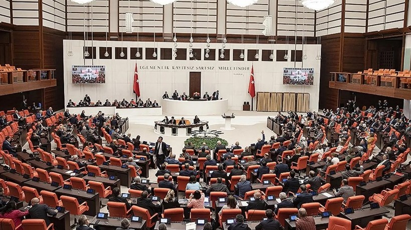 Çalışan emeklilere 5 bin lira görüşülecek