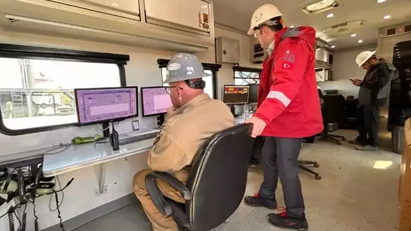 Yeni kuyulardan doğal gaz çıkmaya başladı