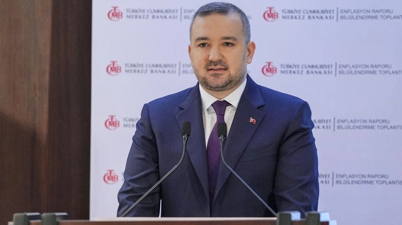 Başkan Karahan'dan Londra'da 'temkinli faiz indirimi' mesajı: 'Mevduatları takip ediyoruz'