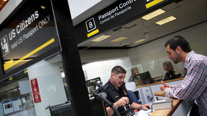 Pasaport kontrolünde tarihi değişiklik: Avrupa sınırlarda 'ESS'e geçiyor!