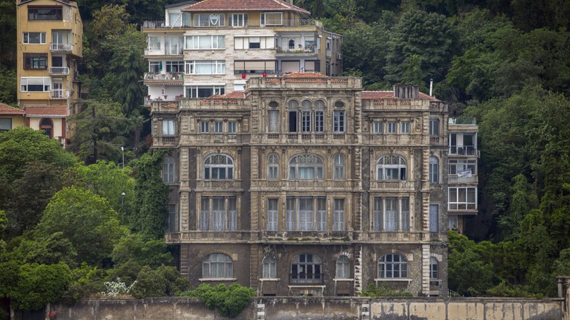 Boğaz'ın simge yapısı: 130 yıllık Zeki Paşa Yalısı satışa çıkarıldı