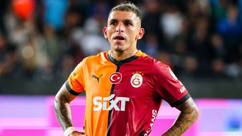 Lucas Torreira takım arkadaşları ile vedalaştı; - Resim: 2